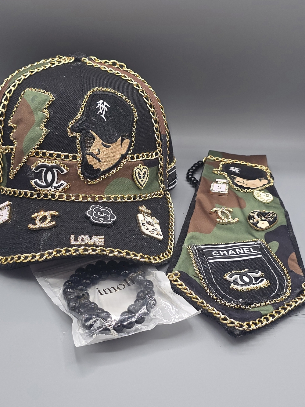 CHRIS BROWN CAMOFLAUGE HAT AND TIE NECKLACE. - Picture 2 of 10